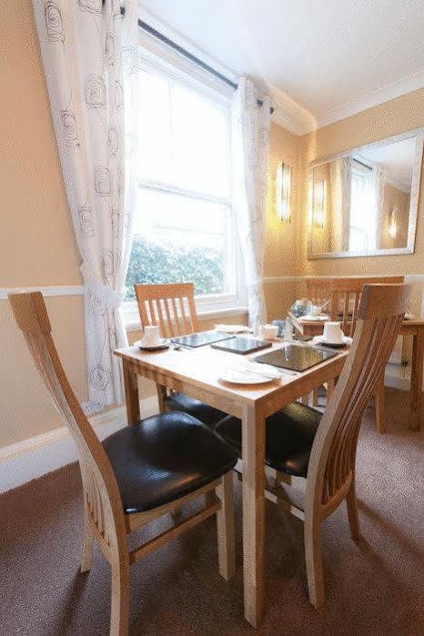 Acer Guest House York Extérieur photo
